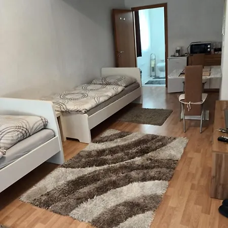 Privat Zimmer Kf Knittelfeld Exterior photo