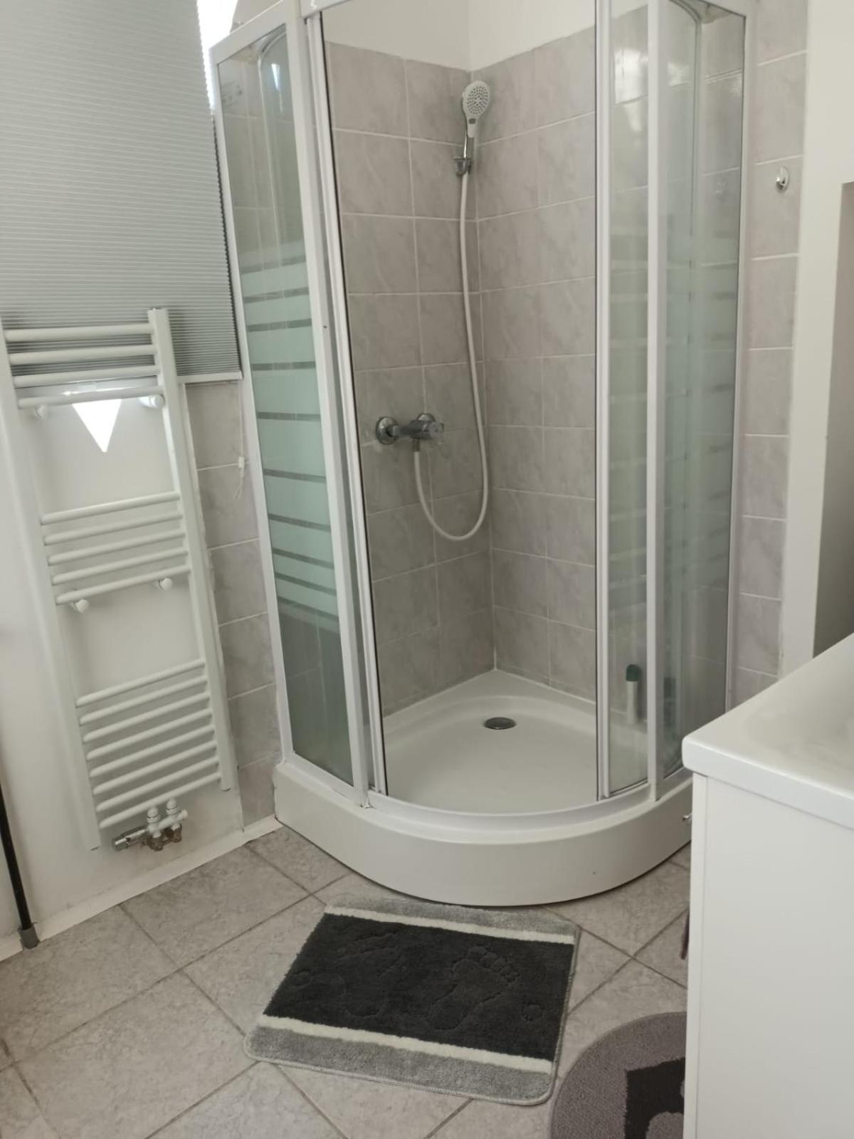 Privat Zimmer Kf Apartment
