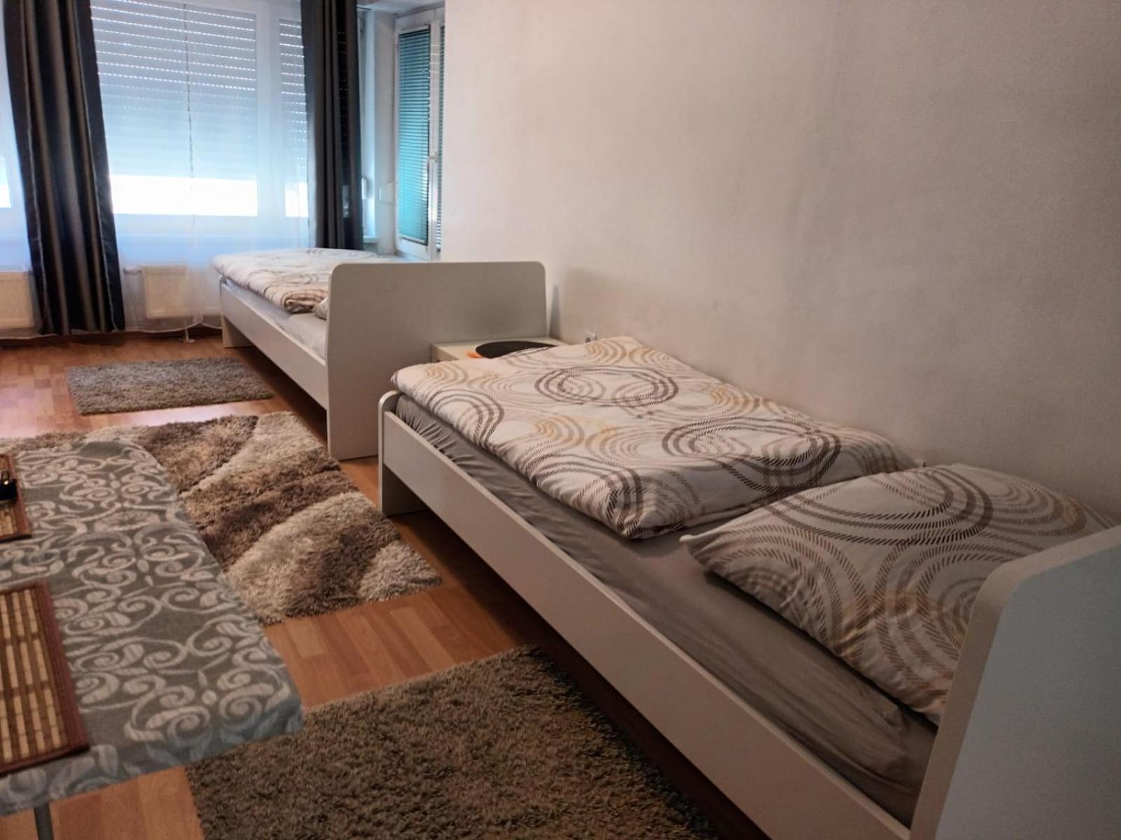 Privat Zimmer Kf *