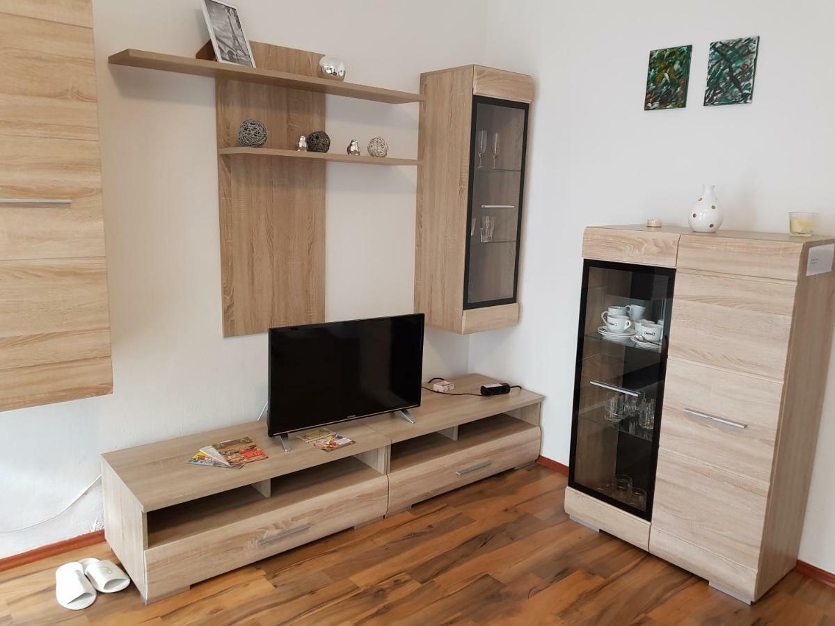 Privat Zimmer Kf *